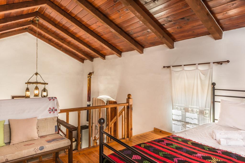 Traditional House Alikampos Exterior photo